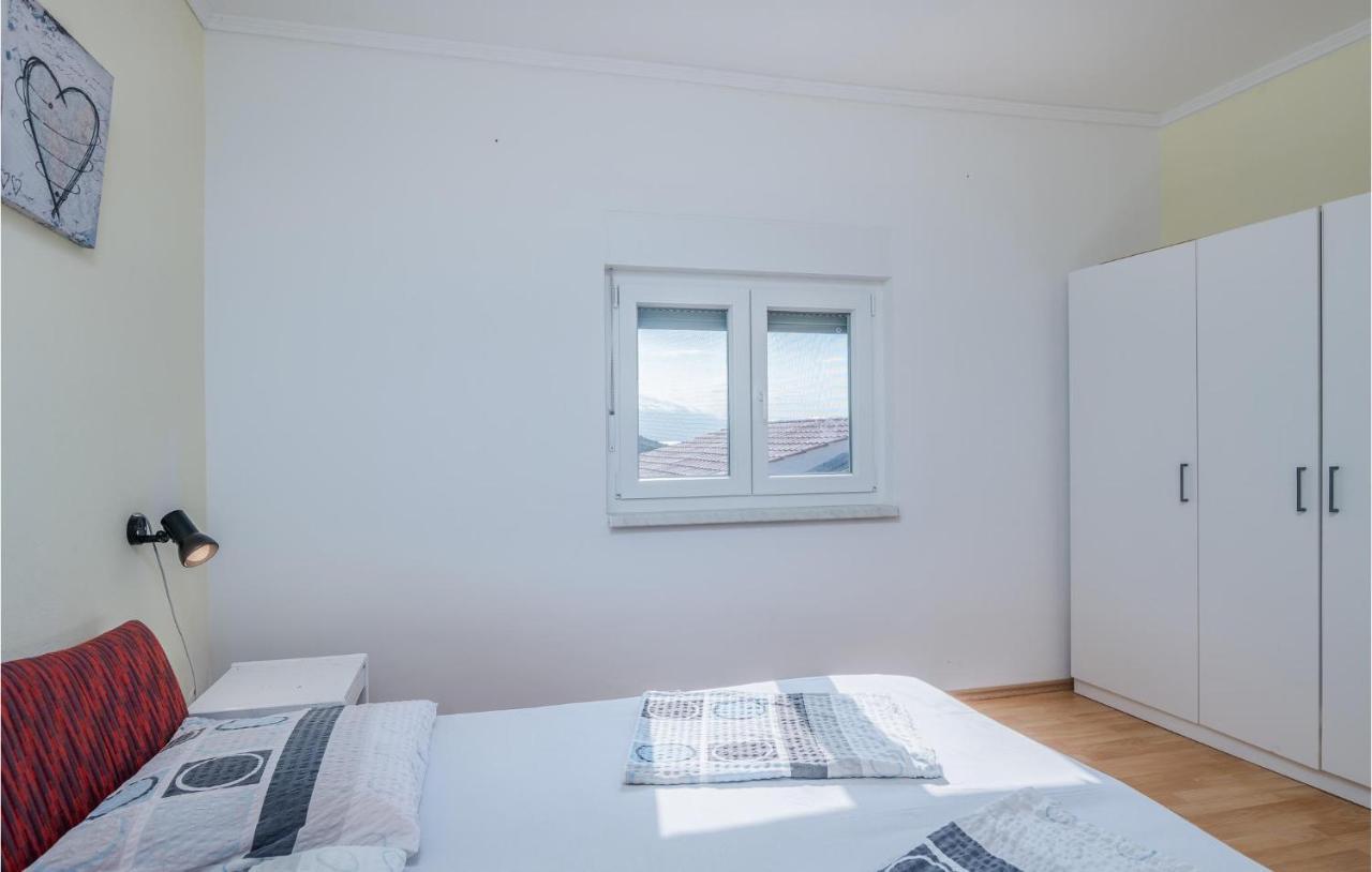 Nice Apartment In Stara Baska 1 With Wifi Luaran gambar