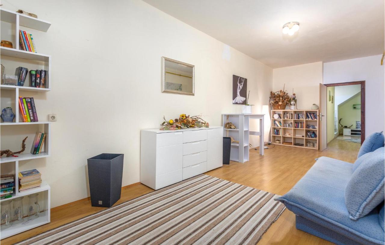 Nice Apartment In Stara Baska 1 With Wifi Luaran gambar